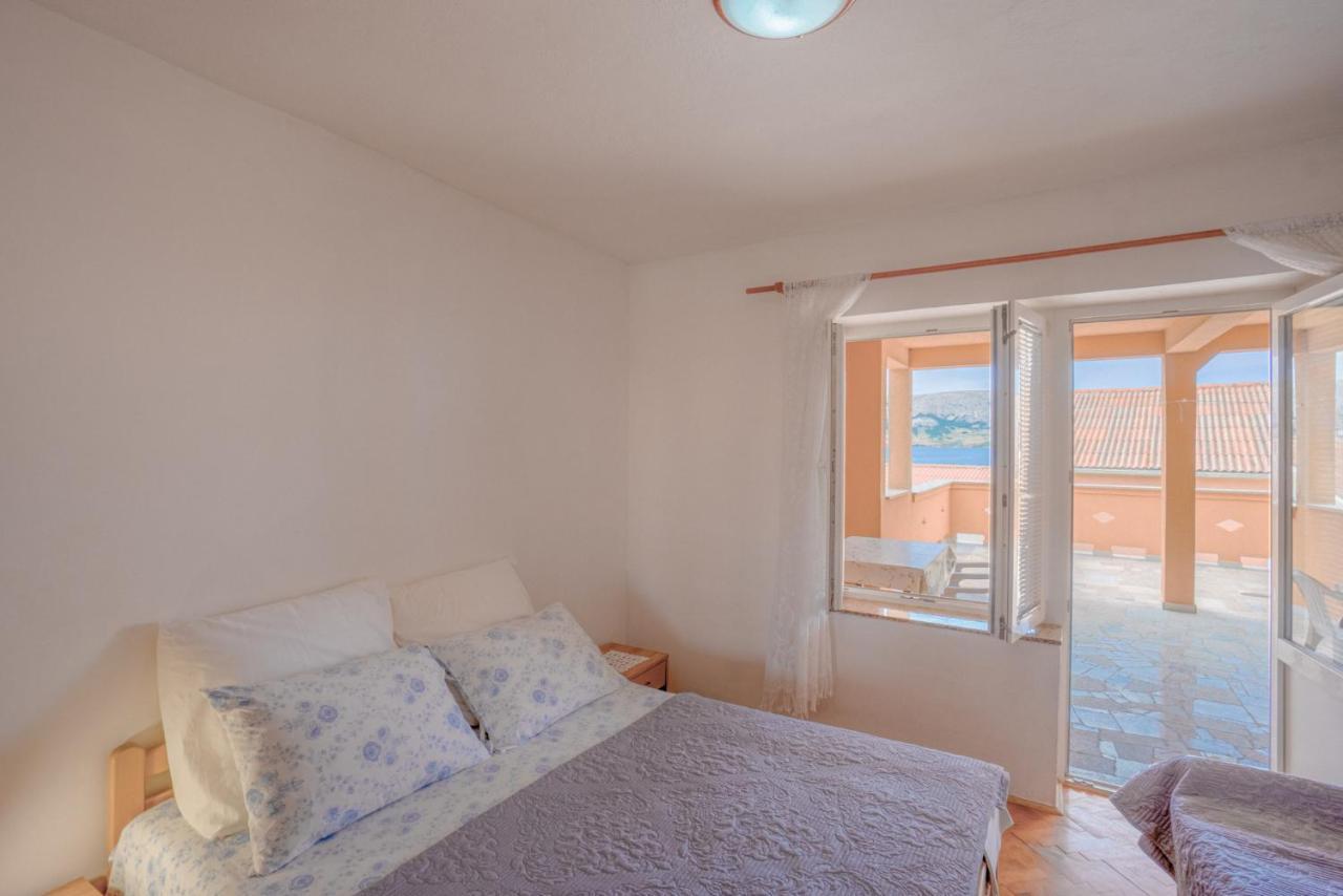 Urica Apartment Метайна Екстериор снимка