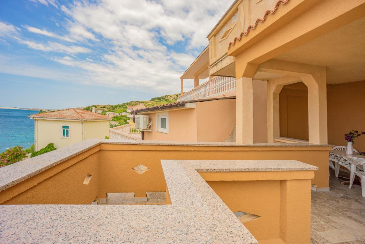 Urica Apartment Метайна Екстериор снимка