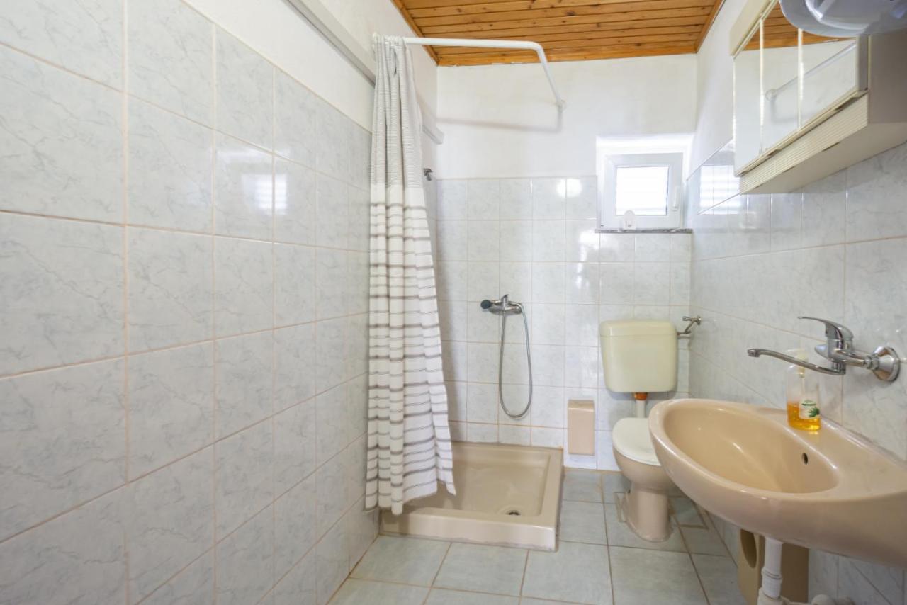 Urica Apartment Метайна Екстериор снимка
